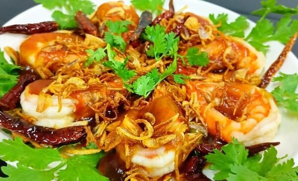 กุ้งใหญ่ผัดซอสมะขาม